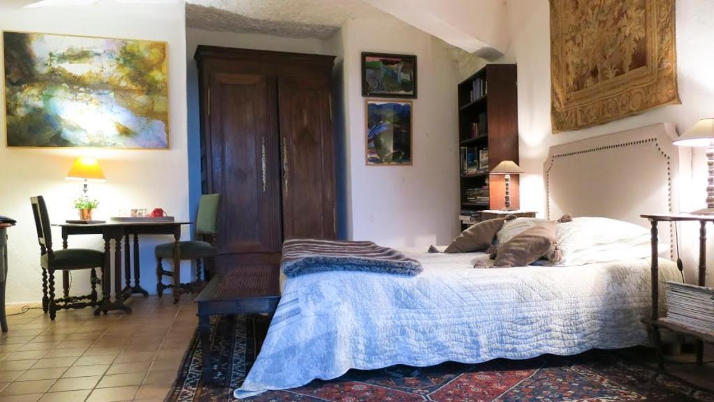 La Cave De L'Eperon Bed & Breakfast Trôo Exterior foto